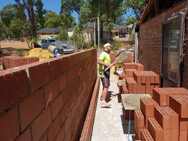 Bricklayer Roleystone for Renovations.
Home Renovation Builders Roleystone.
Local Builders.
Armadale Builders.
Registered Builders for Home Renovations.