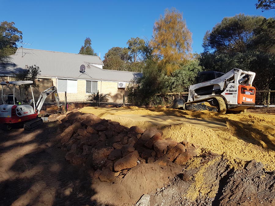 Sandpads Roleystone and hills.
Site works Roleystone, Armadale, Lesmurdie, Kelmscott.
Shed sand pads.
Extension sand pads.